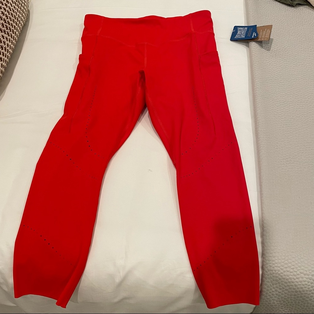 NWT Brooks Method 3/4 Tights Leggings